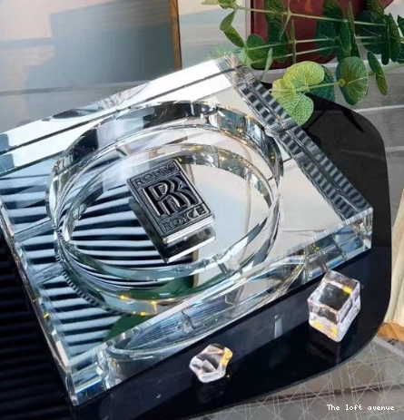 ROYCE SQUARE ASHTRAY ROLLS 0729